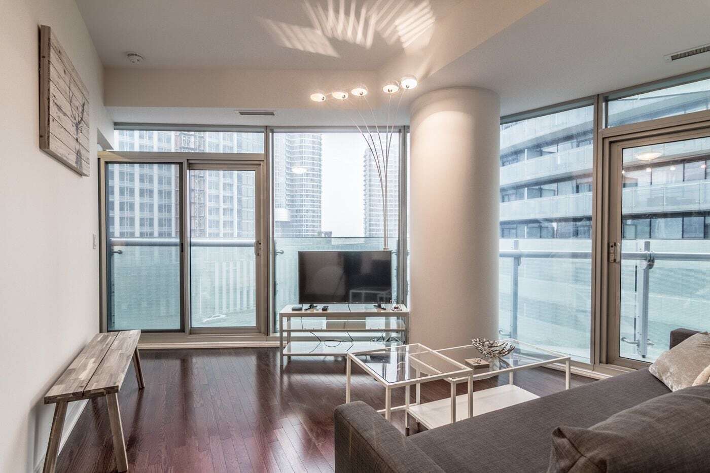 Aoc Suites - Two Bedroom Condo - City/Cn Tower View Toronto Buitenkant foto