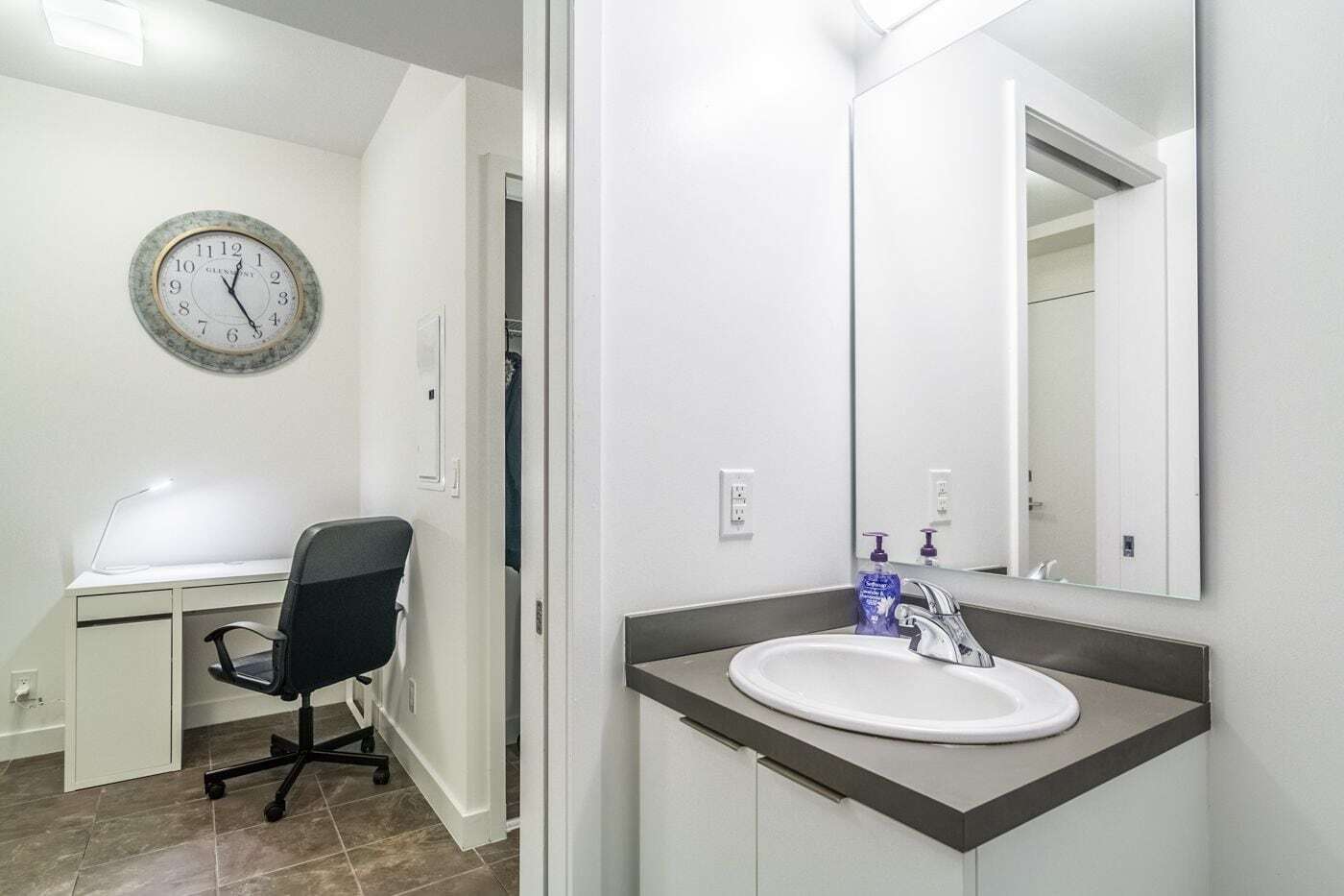 Aoc Suites - Two Bedroom Condo - City/Cn Tower View Toronto Buitenkant foto