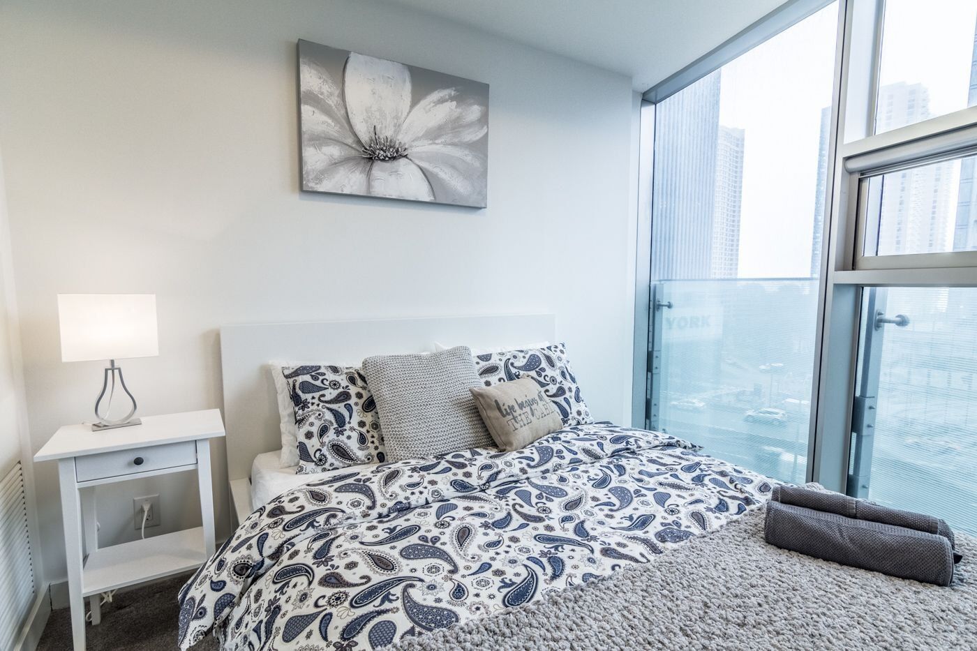 Aoc Suites - Two Bedroom Condo - City/Cn Tower View Toronto Buitenkant foto