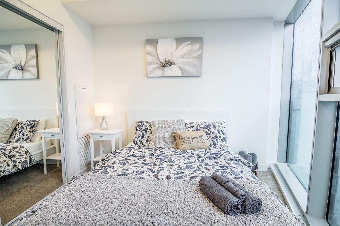 Aoc Suites - Two Bedroom Condo - City/Cn Tower View Toronto Buitenkant foto