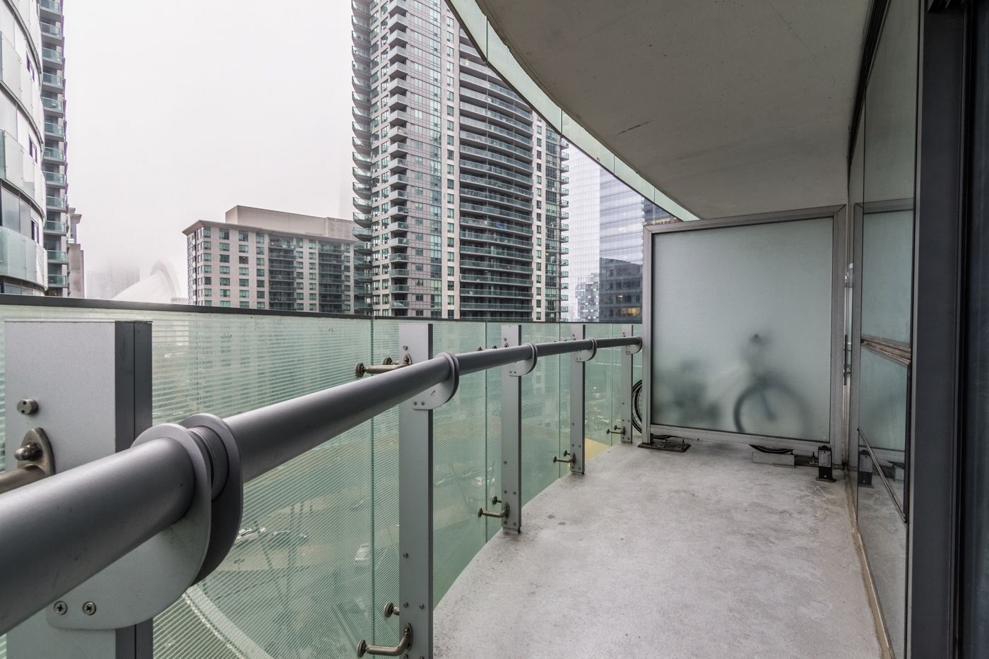 Aoc Suites - Two Bedroom Condo - City/Cn Tower View Toronto Buitenkant foto